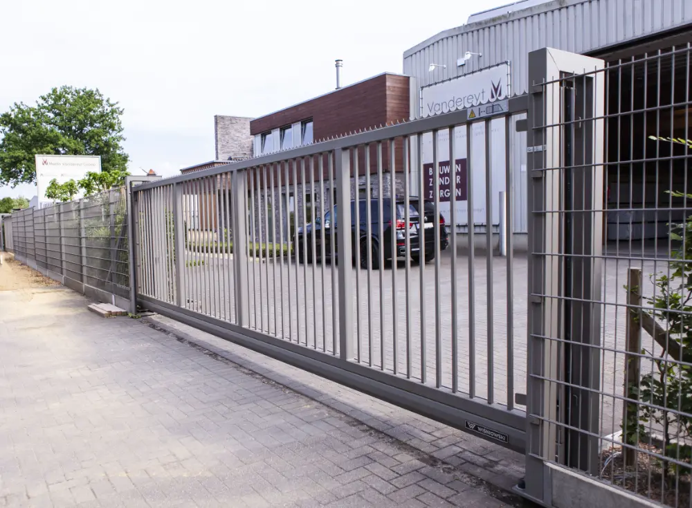 les portails et cl&ocirc;tures de Wiśniowski