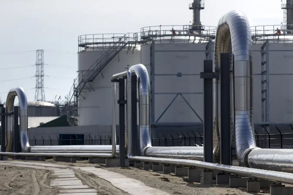 Een buizennetwerk van 5 km brengt hete stoom van 400&deg;&nbsp;C onder een druk van 40 bar tot bij de afnemers