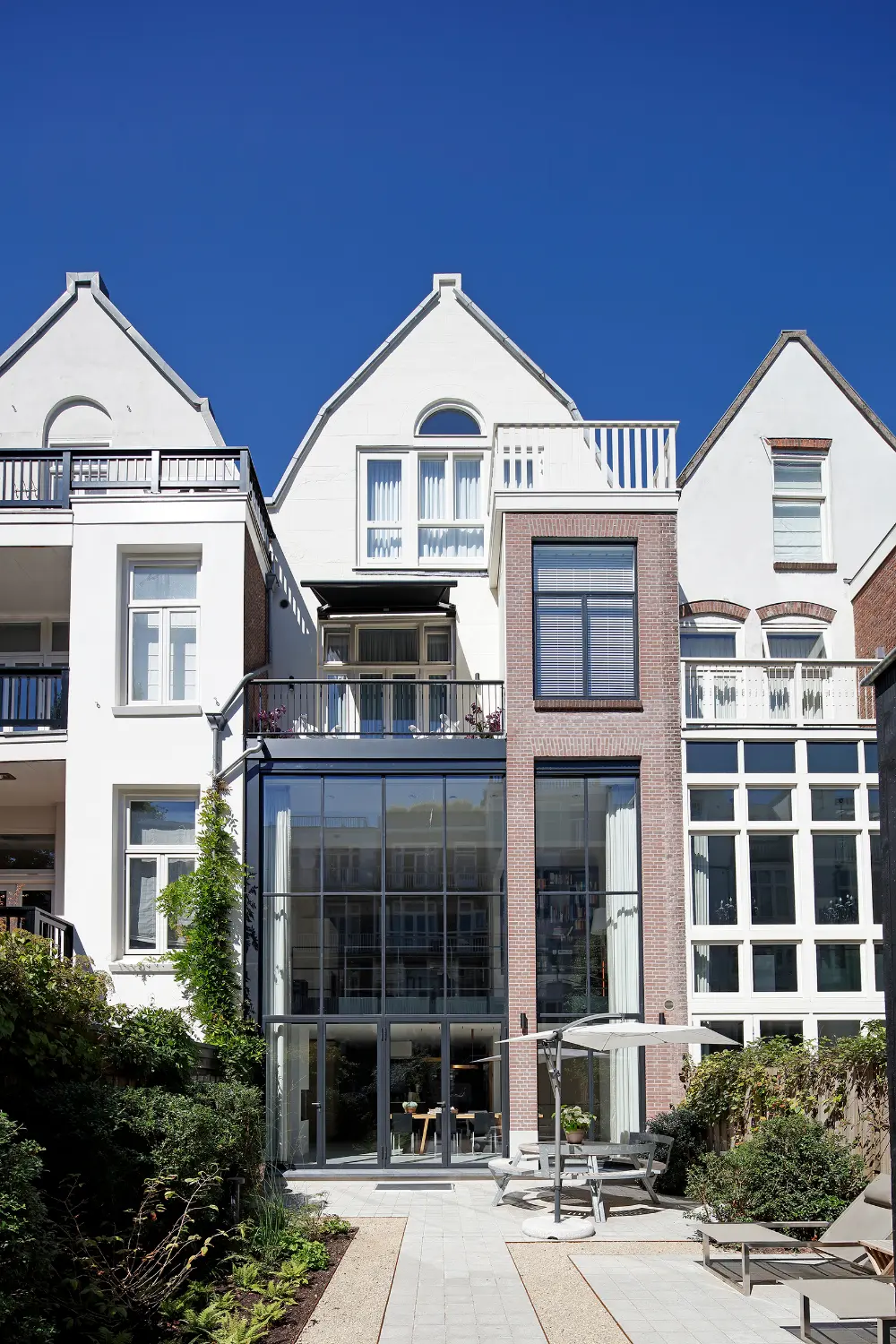 DEJOND, FORSTER UNICO XS