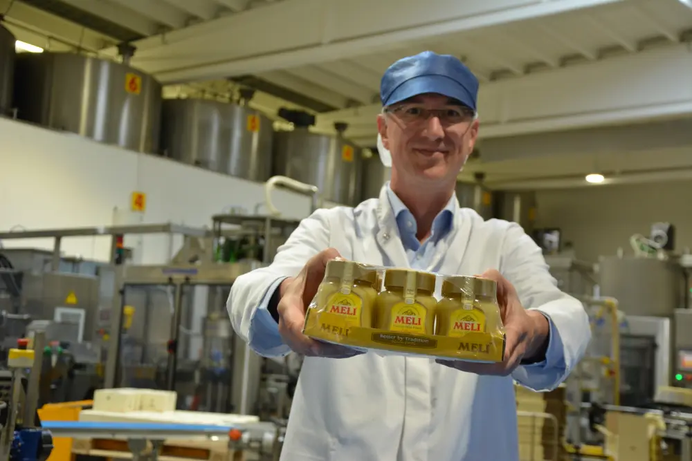 “Of een honing vast of vloeibaar is, hangt in de eerste plaats af van de selectie of dus het suikertype, en daarnaast ook van ons proces", zegt CEO Koen Steurbaut