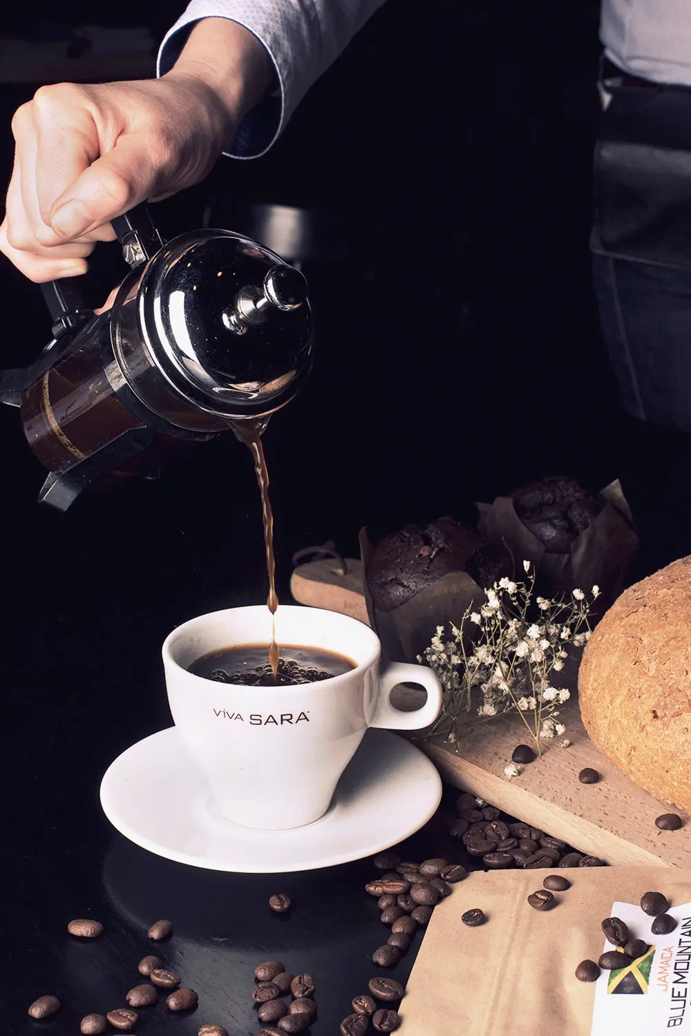 Koffie in dagbladhandel