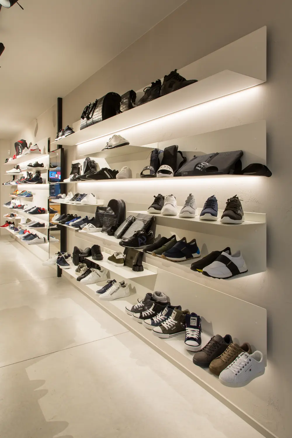 Streza schoenenwinkel Ten Huize Van schoenen