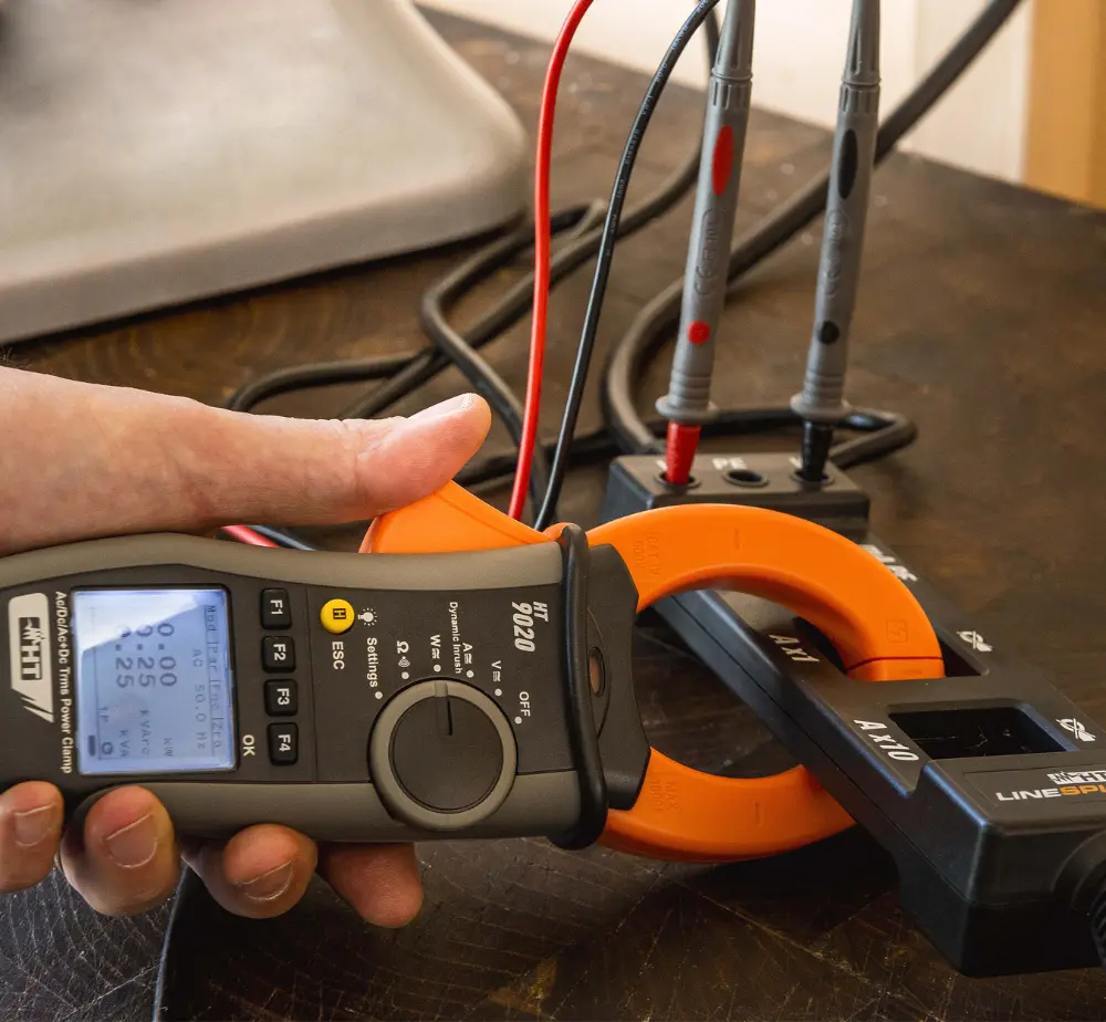 Pince de puissance TRMS HT9020