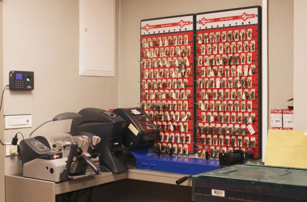 sleutels, nummerplaten 't Gazetje