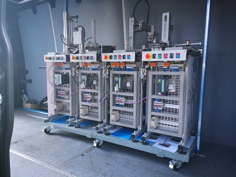 Geysen Academy On the Road