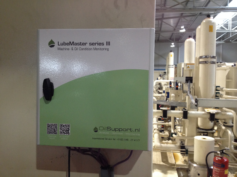 Het monitoren van verschillende parameters in een hydraulische installatie levert     de onderhoudsafdeling een aandeel op in het bewaken van het energieverbruik