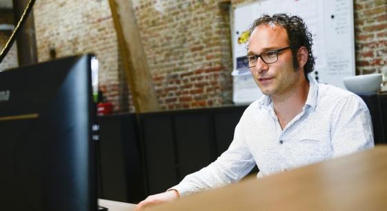 Le logiciel est à construire de manière modulaire avec de nombreuses fonctionnalités