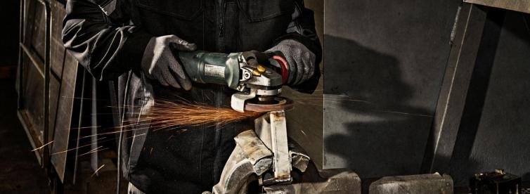 De grandes connaissances restent n&eacute;cessaires pour aboutir aux bons param&egrave;tres de pon&ccedil;age, mais l&rsquo;ex&eacute;cution n&rsquo;exige plus des op&eacute;rateurs exp&eacute;riment&eacute;s ou form&eacute;s 