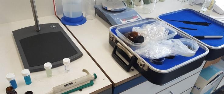 2S Service & Specialties biedt zijn klanten onder meer de mogelijkheid om hun koel&shy;smeermiddelen (gratis) te laten testen op de aanwezigheid van formaldehyde(donoren)