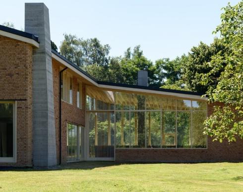 BOURDEAUD’HUI WINT SCHRIJNWERK AWARDS 2017 Met prestigieuze woning langs de oevers van de Leie