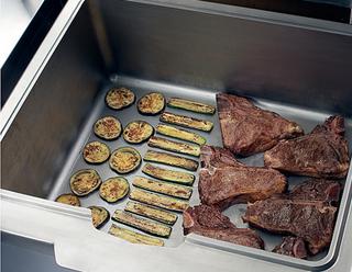 On recommande d'utiliser des sauteuses industrielles dès la préparation de cinquante couverts. Il en existe de toutes les capacités