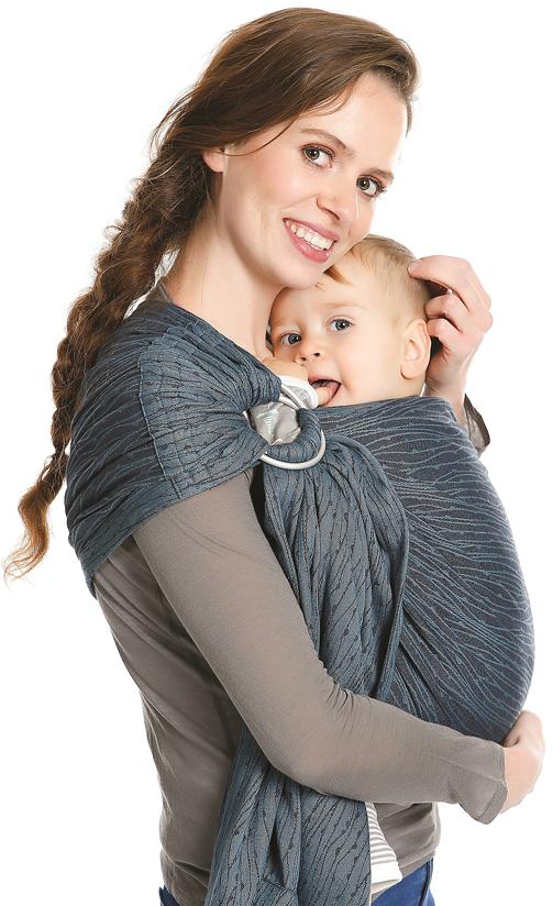 De BB-SLING van Babylonia is makkelijk en snel aan te doen en is door de twee aluminium ringen eenvoudig verstelbaar