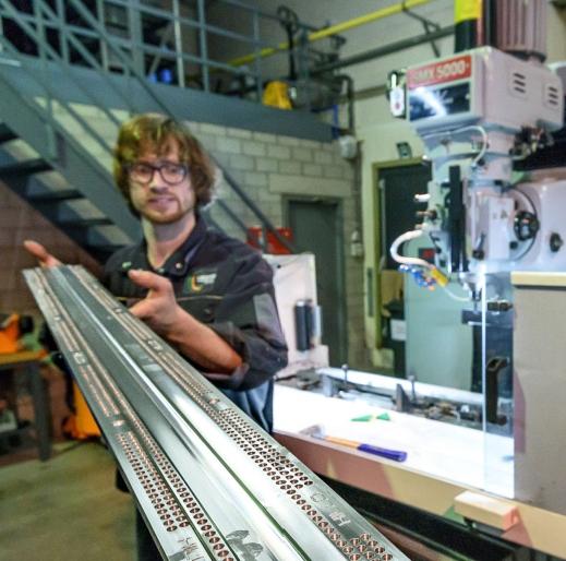 Crispyn Machines CNC Conventioneel