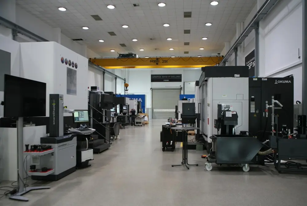 Tijdens de opendeurdagen worden er in dit 'Aerospace of Excellence' live demonstraties gehouden op verschillende machines