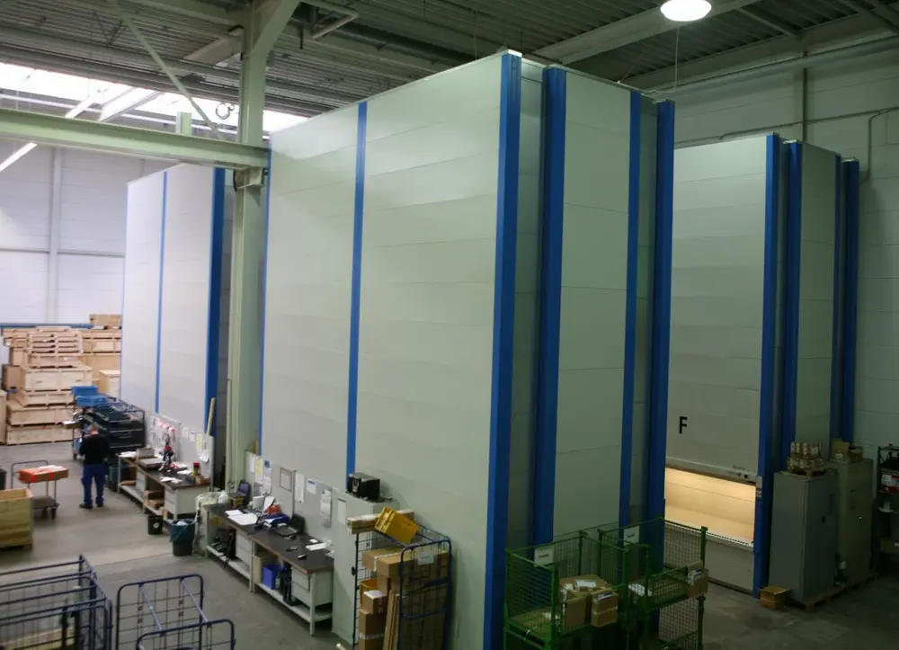 De opslagplaatsen voor de reserveonderdelen