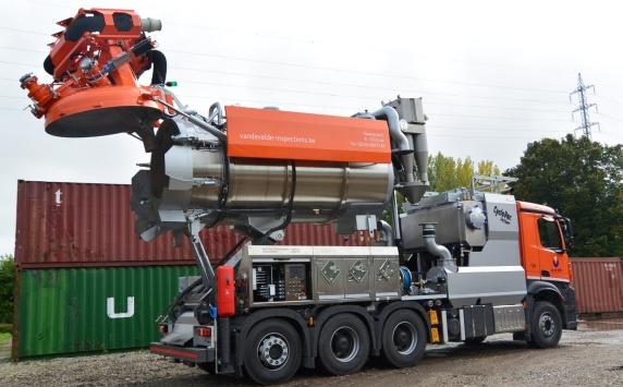 Mercedes AROCS 520 pk met Blower