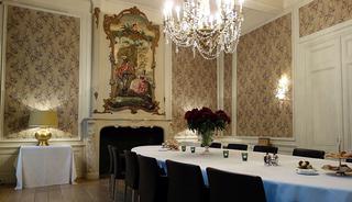 Le calme, l'int&eacute;rieur unique, le cachet &eacute;l&eacute;gant et la pâtisserie de la maison ont ravi tout le monde