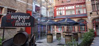 Apr&egrave;s soixante ans, la Brasserie Bourgogne des Flandres est de retour dans le centre brugeois