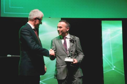 BOUWSECTOR KAMPT MET TEKORT AAN ARBEIDERS EN BEDIENDEN