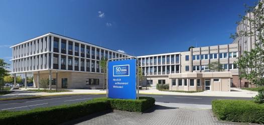 VEKA VIERT 50E VERJAARDAG