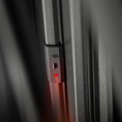 Les fen&ecirc;tres sont aussi plus intelligentes, par exemple avec le nouveau syst&egrave;me de pr&eacute;vention de l'effraction Smart Guard de REHAU