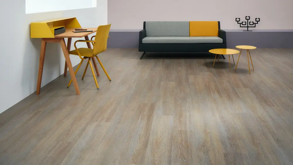 LVT