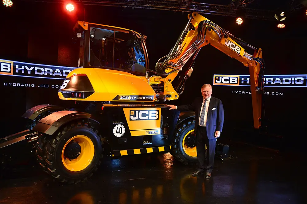 2016 - Lord Bamford bij de lancering van de JCB Hydradig