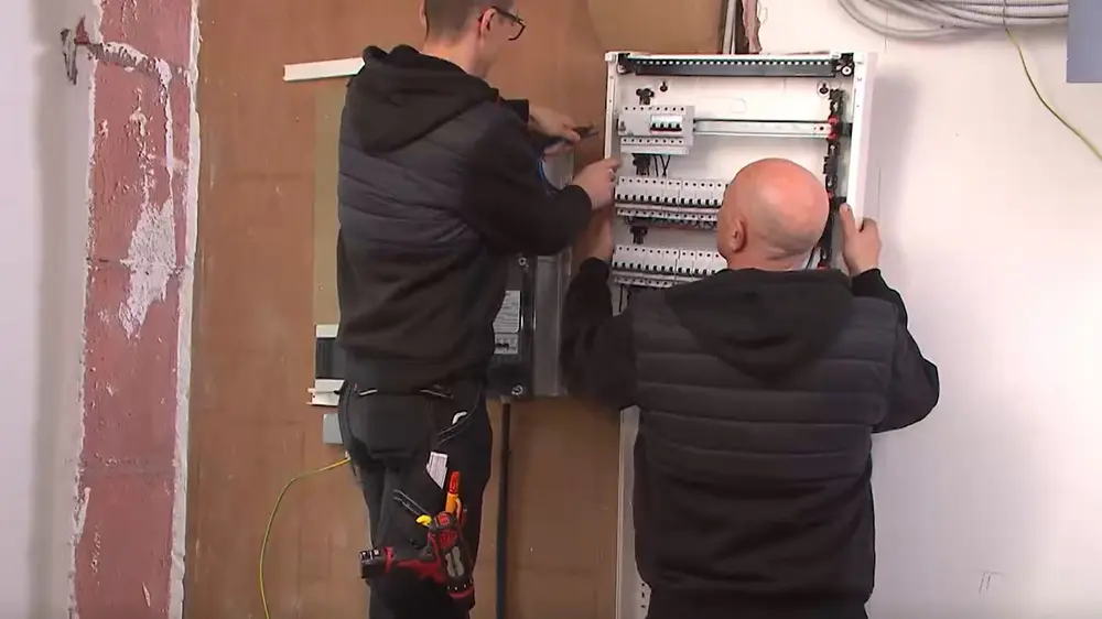 ophangen boîte de distribution
