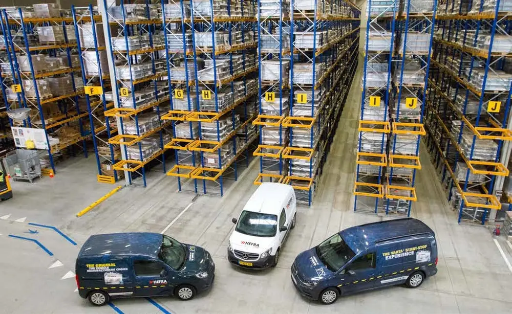 Je kunt dit soort problemen voorkomen door de accu bij een onderhoudsbeurt of APK-keuring te testen en klanten te adviseren om een zwakke accu te vervangen voordat die problemen geeft