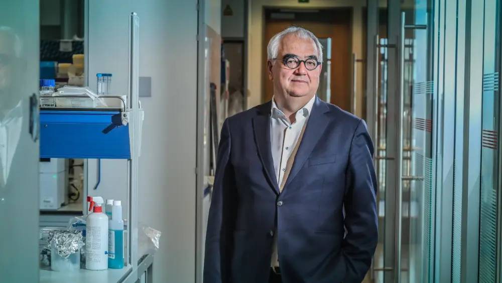 Als Chief Scientific Officer van farmareus Johnson & Johnson - een functie waarin hij 15.000 wetenschappers aanstuurt - is Paul Stoffels zonder twijfel de meest invloedrijke Belg in de farmawereld. ©Photo News