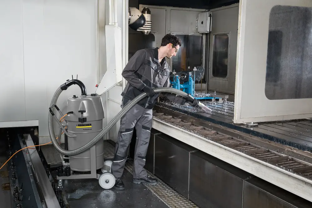 Mobiele afzuigeenheden zijn de perfecte oplossing voor kleinere hoeveelheden spanen. 	 (> dan 100 liter spanen per dag) 