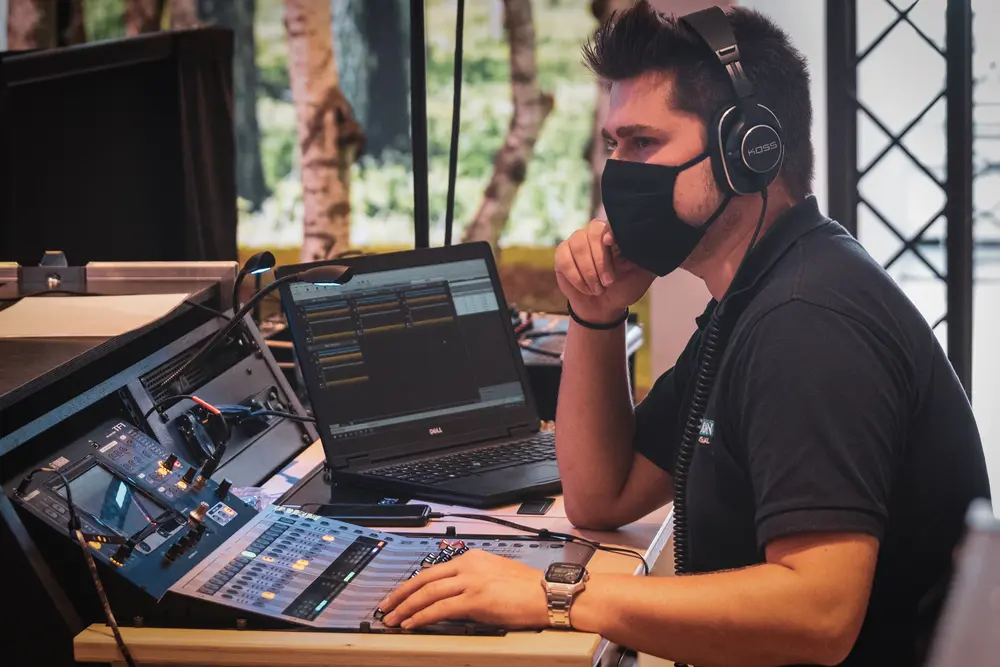 Flanders Expo et Blue Moon online event studio