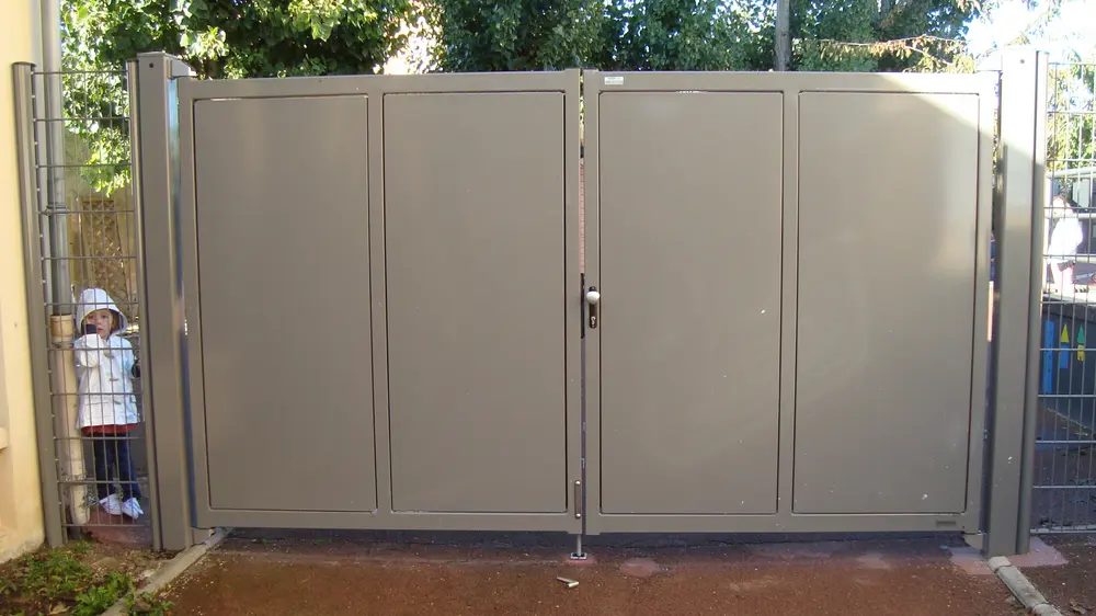 ALLIX-poort met plaatstaalvulling