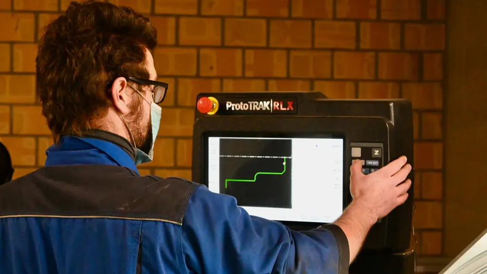 "Het programmeren was helemaal nieuw voor mij, maar deze sturing is heel gebruiksvriendelijk", zegt de zaakvoerder