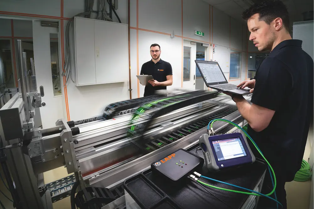 LAPP analyseert de overdrachteigenschappen van de datakabel om de LAPP Predictive Indicator te ontwikkelen