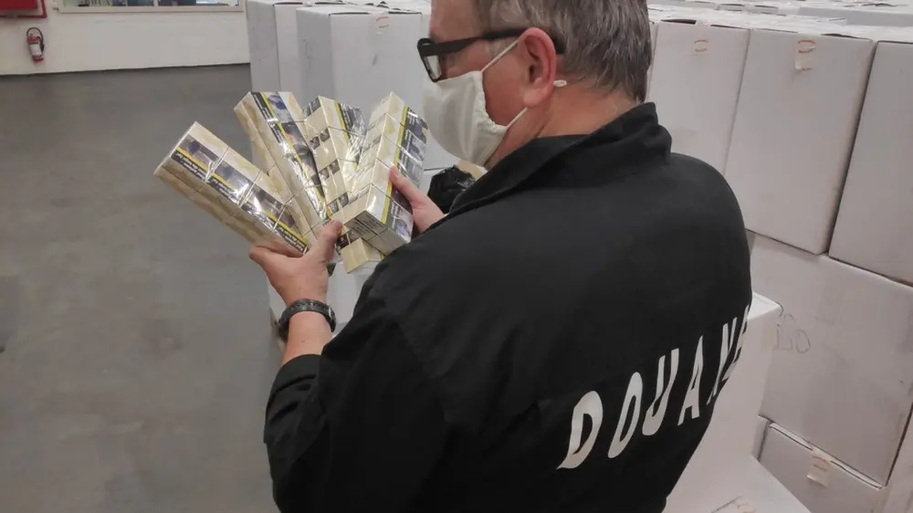 douanier illegale sigaretten
