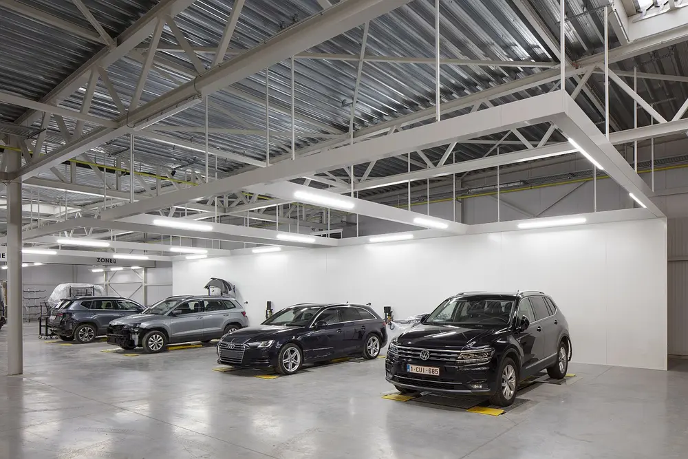 DRIE SHOPS WORDEN ÉÉN