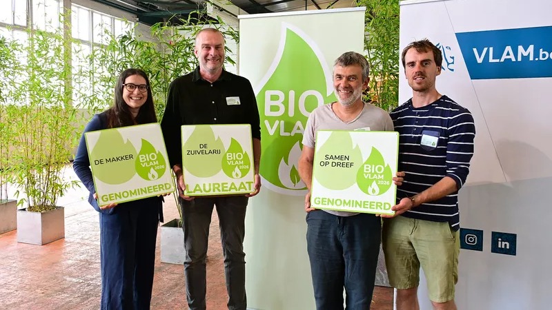 De Zuivelarij haalde het van biobloemenbedrijf De Makker uit Kortrijk en biocoöperatie Samen op Dreef uit Meise