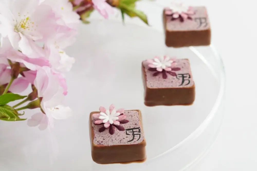 awards praline sakura