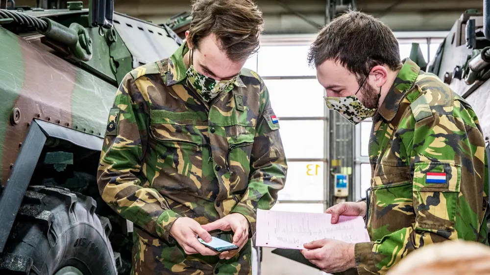 Met het ontwikkelen van de definitieve app is input van de operationele onderdelen onontbeerlijk