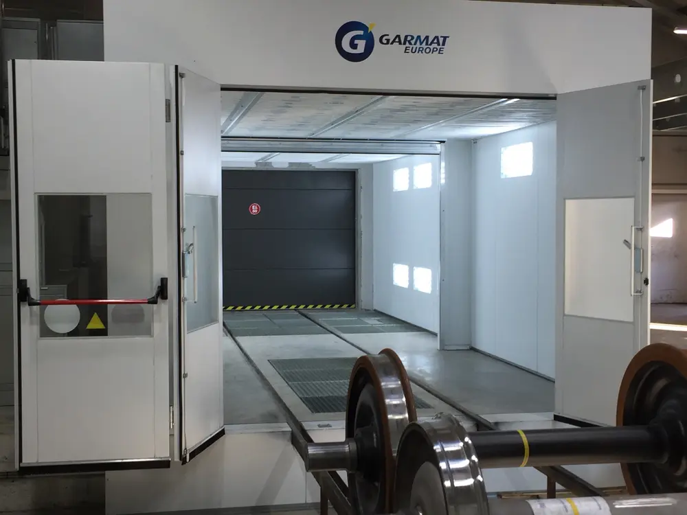 Garmat Europe ne offre pas seulement des systèmes de pulvérisation pour l'industrie automobile et métallique, mais aussi pour l'industrie du bois, des trains, des bateaux et des avions.