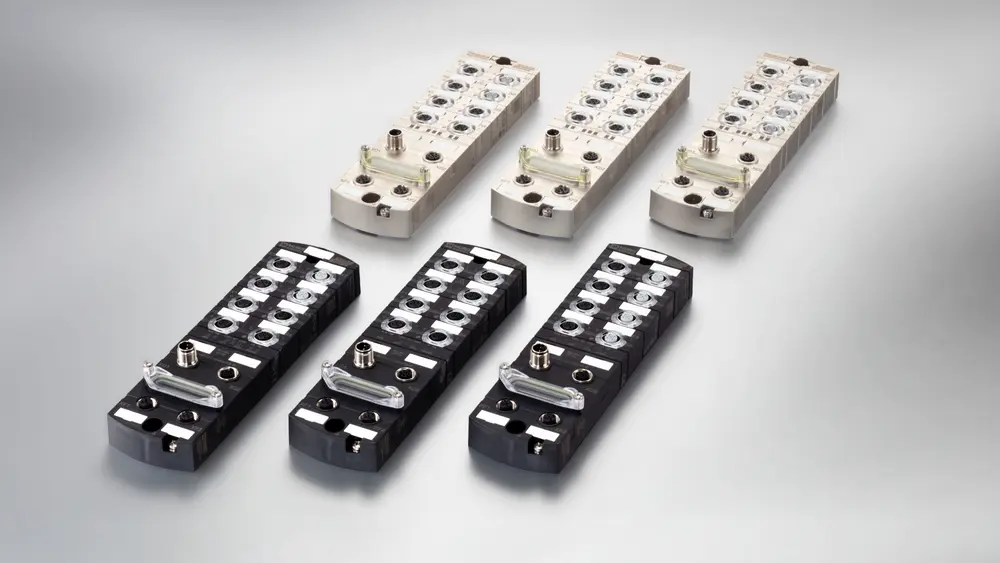 Deze veldbusmodules hebben IO Device Description (IODD) on Board, waarmee de IO-Link-Master zich vanuit de besturing laat programmeren, wat \'plug & play\'-verbindingen met IO-Link toestellen mogelijk maakt