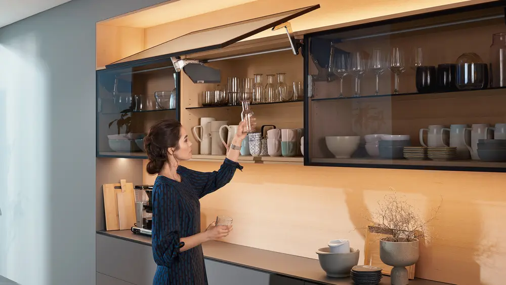 Van Hoecke - Blum AVENTOS HS