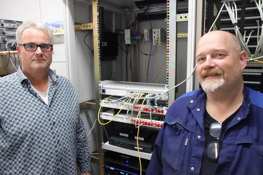 “Noch onze IT noch de TD zou dit project alleen voor elkaar kunnen krijgen”, aldus Roy Olthof, ICT Manager (links) - rechts: Ronald Tiems, Coördinator technical services