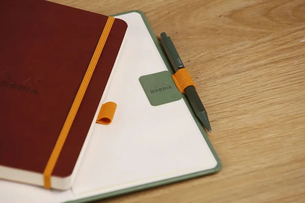 Zelfklevende pennenhouder