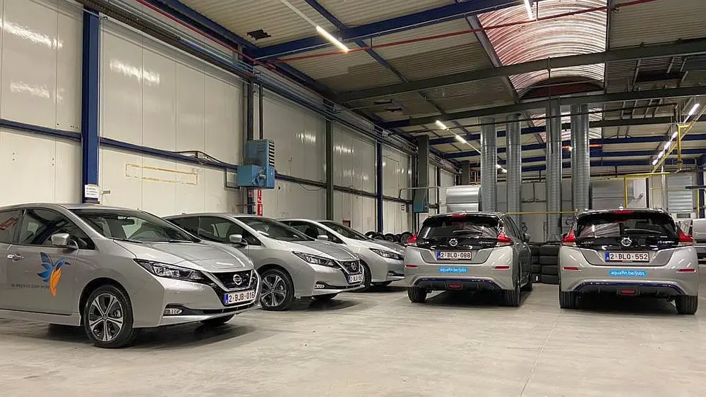 Nissan levert 22 Nissan LEAF aan Aquafin als uitbreiding van hun elektrische vloot