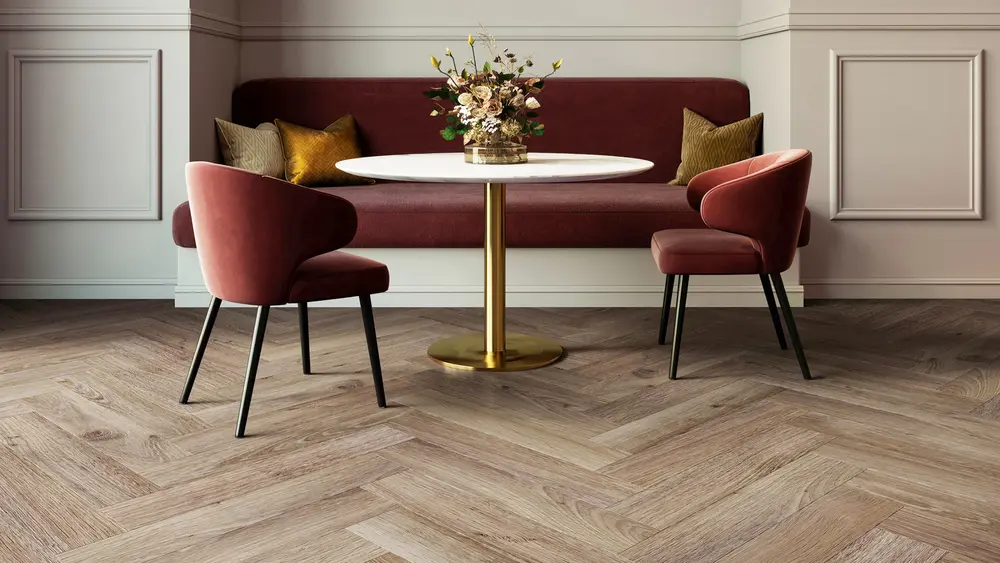 Invictus Maximus Click Herringbone door Associated Weavers