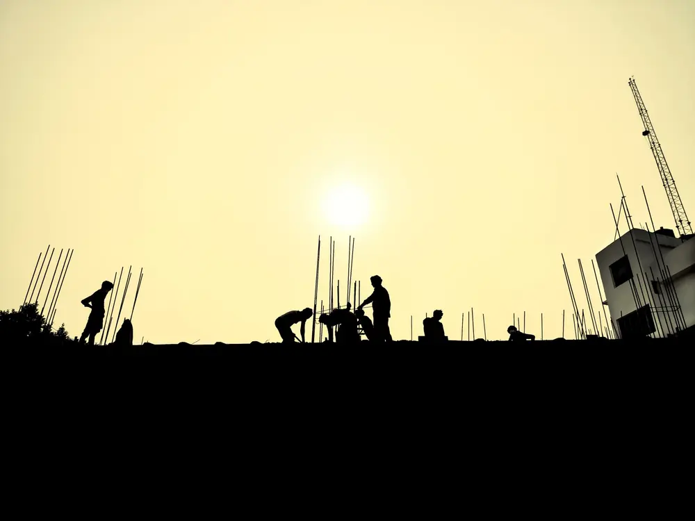 Arbeidskrapte in de bouw: iedereen die wil werken is welkom