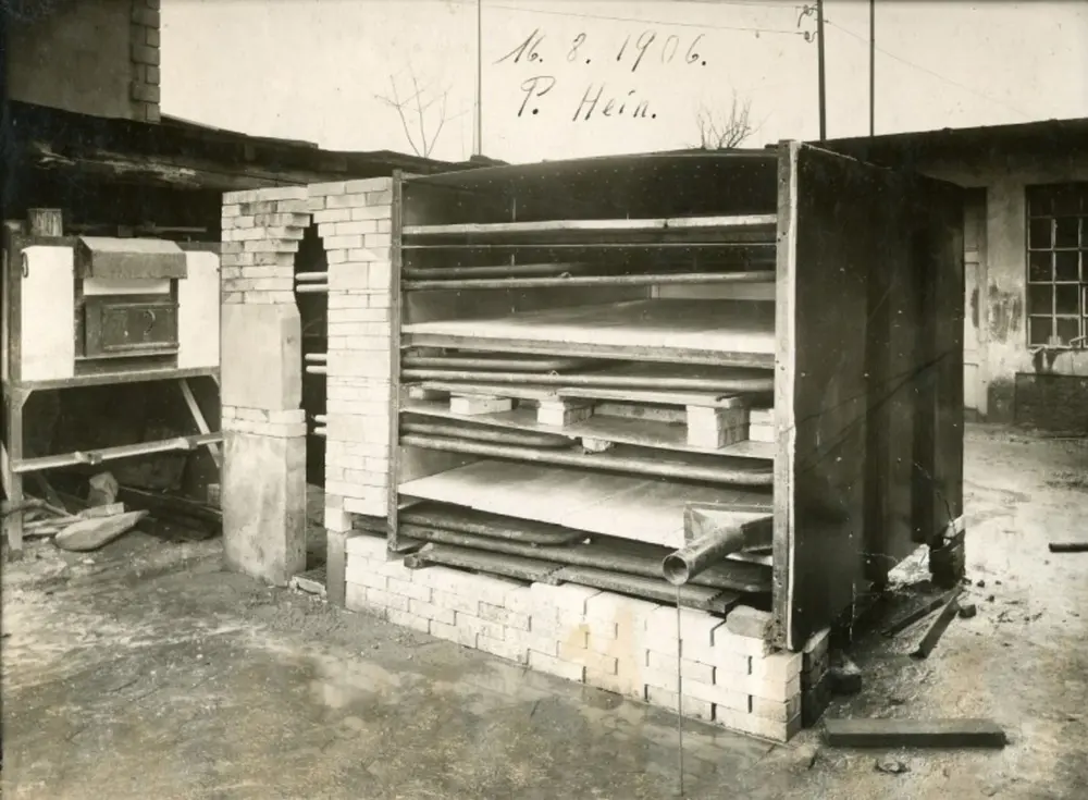 eerste oven voor bakker