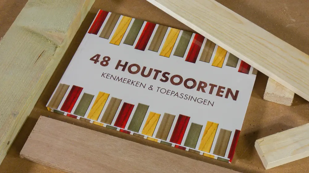BOEK 48 HOUTSOORTEN